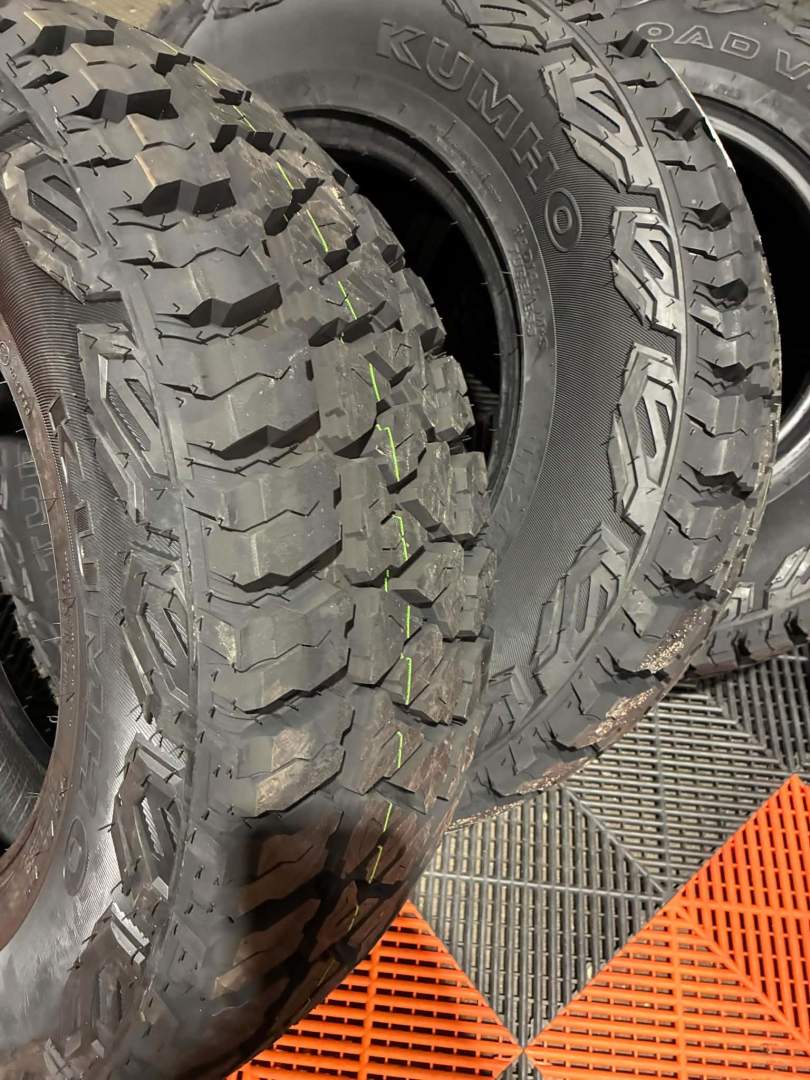 Kumho MT51
